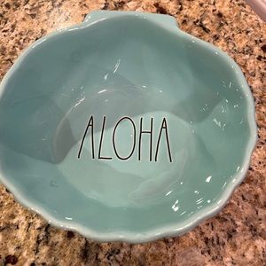 Rae Dunn Shell Aloha Bowl